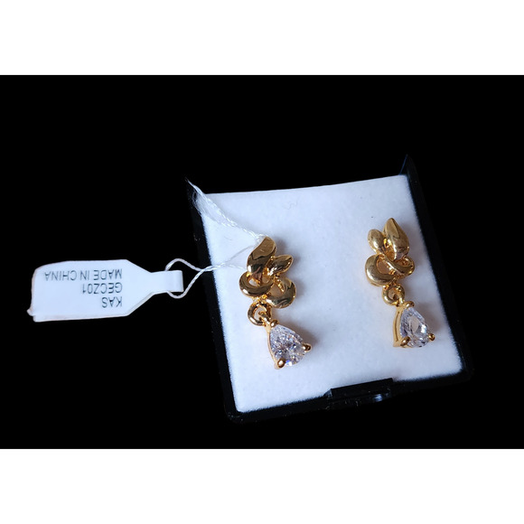 Vintage Jewelry 14KT Plated Pear-Shaped Tear Drop Earrings In Box - Picture 3 of 9